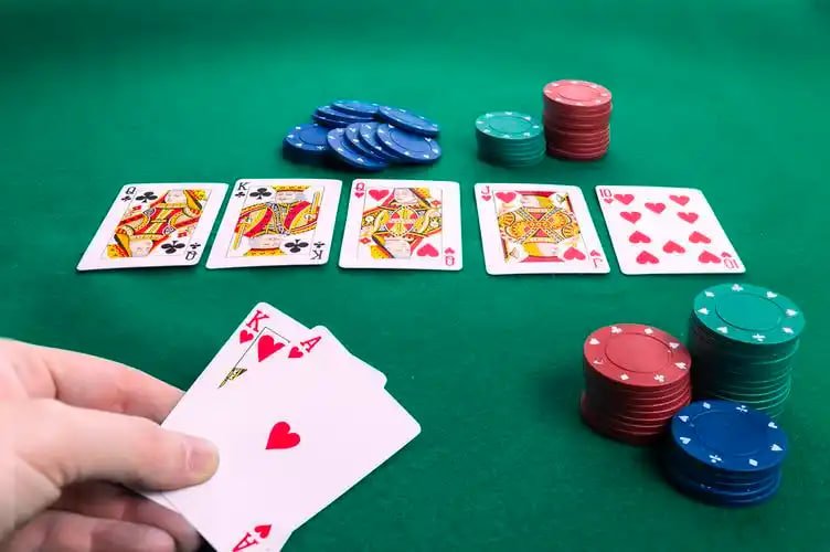 Tabel nilai ikan dalam Dragon Fishing menunjukkan hadiah untuk setiap spesies